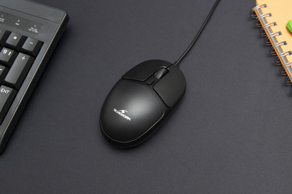 Bluestork - M-W-OFF20 - Souris Filaire Compacte Réactive et Précise - Souris d'ordinateur ambidextre - Souris silencieuse 1000 DPI - Compatibilité PC & Mac - New