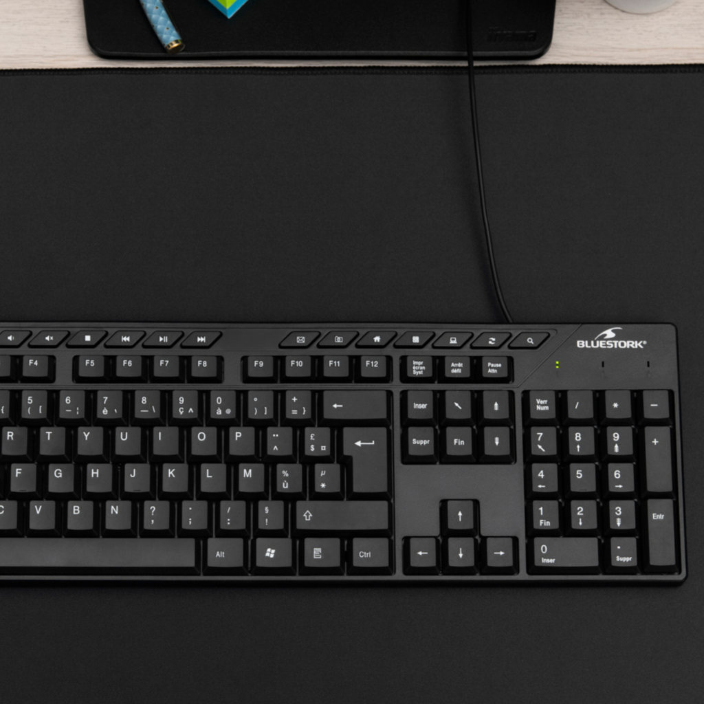 Bluestork – Pack Media Office - Pack Clavier Souris Filaire USB – Clavier AZERTY Ergonomique et Souris Filaire Réactive - Ensembles Clavier et Souris, Silencieux, Connexion Facile, Confort - PC/Linux